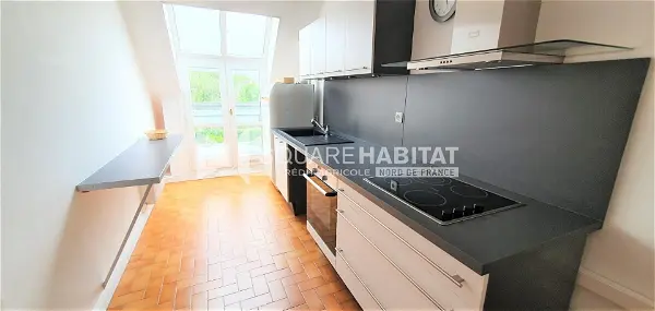 Appartement à louer - Lille, 3 pièces