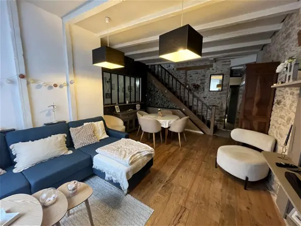 Maison à vendre - GENCAY, 9 pièces