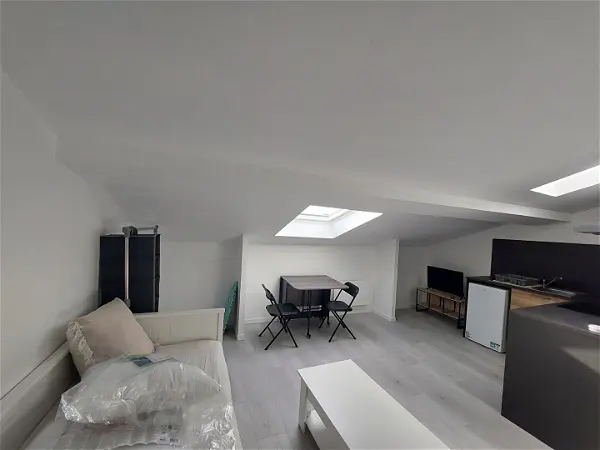 Studio à louer - SAINT JEAN D ANGELY