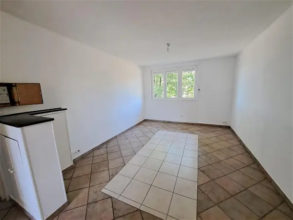 Appartement à louer - Beaurepaire, 3 pièces