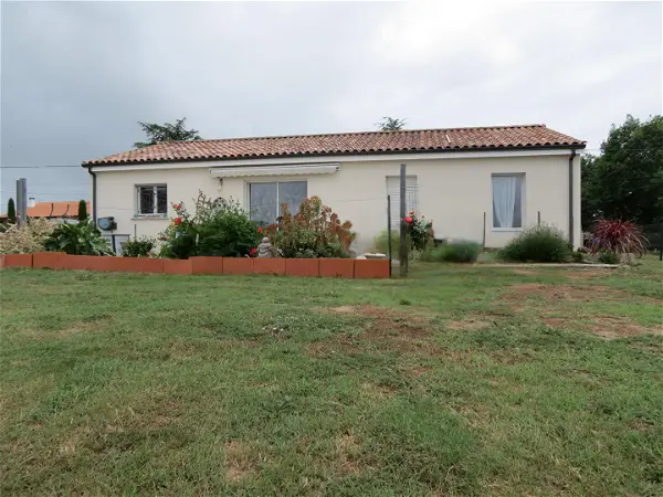 Achat maison 4 pièces - 90m² à Valeyrac (33340)