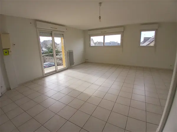 Location appartement 3 pièces - 67m² à L huisserie (53970)