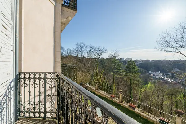 Maison à vendre - CHAUMONT, 11 pièces