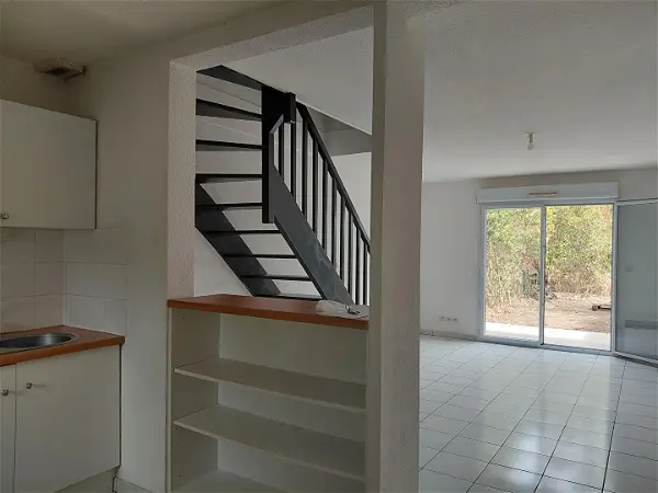 Appartement à vendre - LA SALVETAT SAINT GILLES, 3 pièces