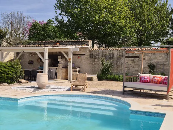 Maison à vendre - NEUVILLE DE POITOU, 5 pièces