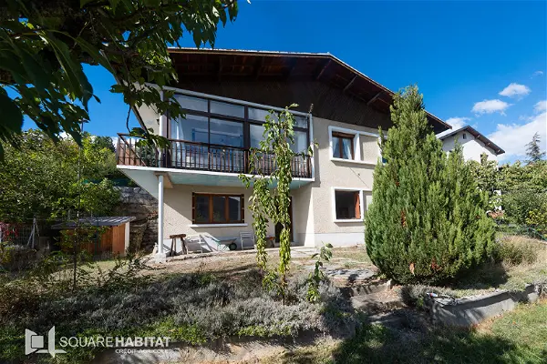 Maison à vendre - EMBRUN, 7 pièces