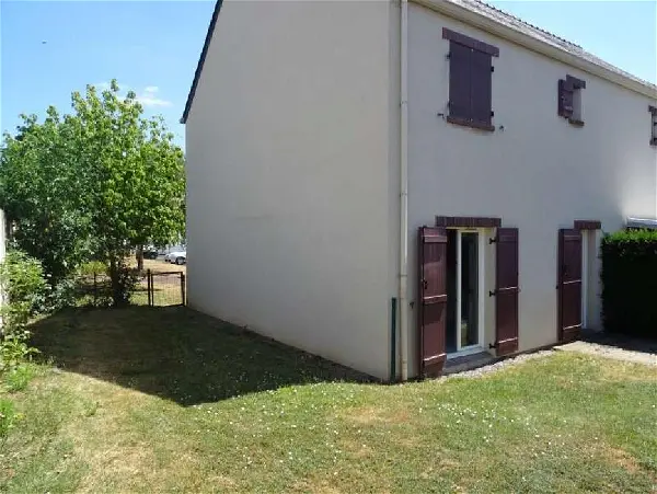 Maison à louer - CHEMILLE EN ANJOU, 4 pièces