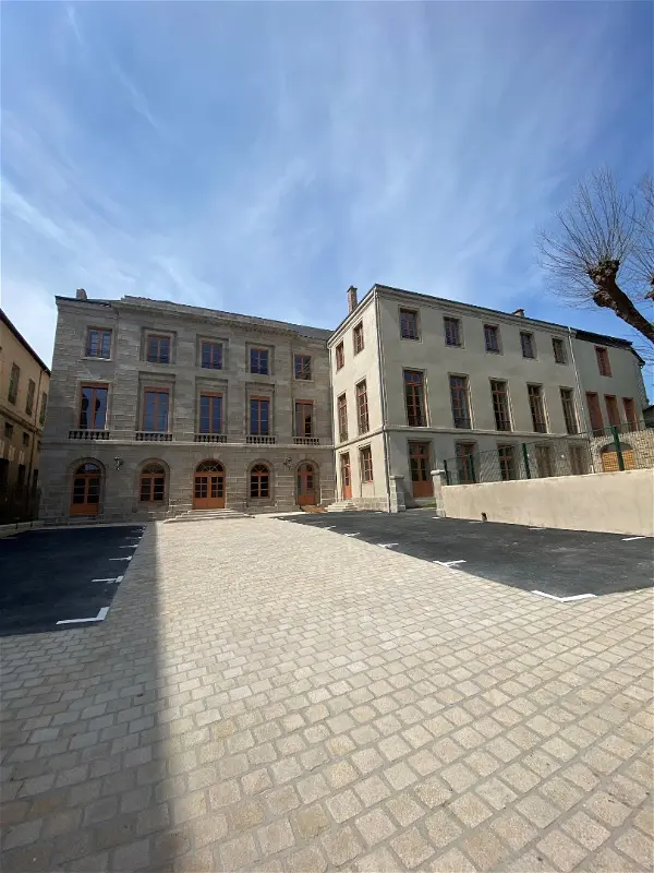Location appartement 4 pièces - 78.37m² à Limoges (87000)