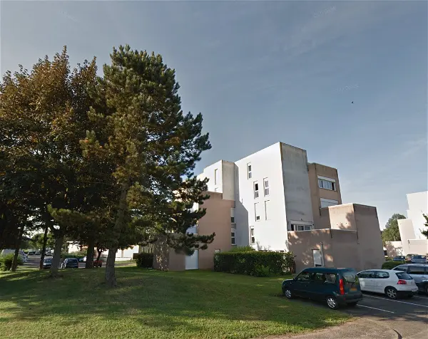 Location appartement 4 pièces - 77.63m² à Genlis (21110)