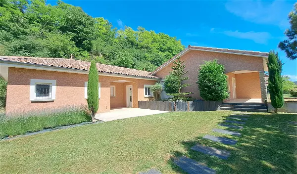 Achat maison 8 pièces - 183.94m² à Tersanne (26390)