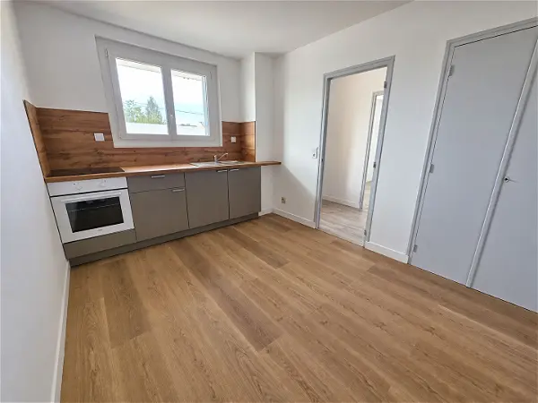 Location appartement 2 pièces - 49m² à Laroche saint cydroine (89400)