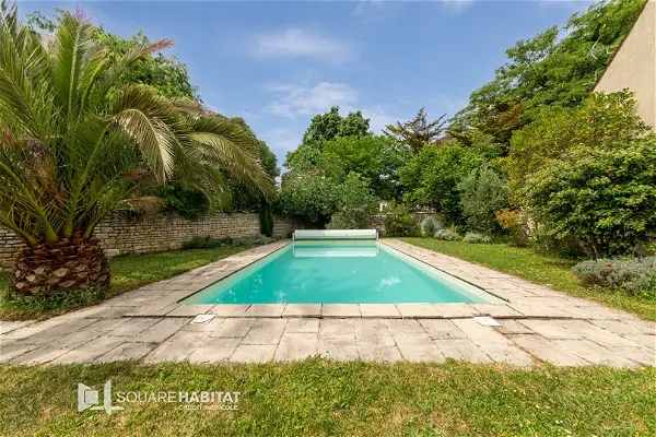 Achat maison 12 pièces - 301.5m² à Niort (79000)