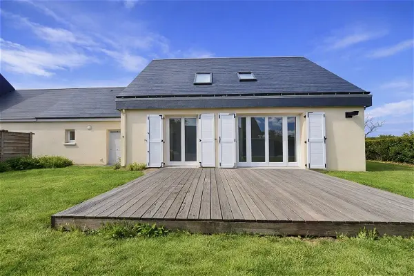 Maison à louer - SAVIGNY EN VERON, 4 pièces