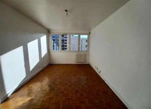 Appartement à louer - SAINT-ETIENNE, 3 pièces
