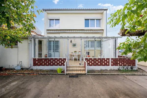 Achat maison 5 pièces - 80m² à Villenave d ornon (33140)