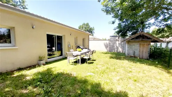 Maison à louer - SAINT-DENIS-DE-PILE, 4 pièces