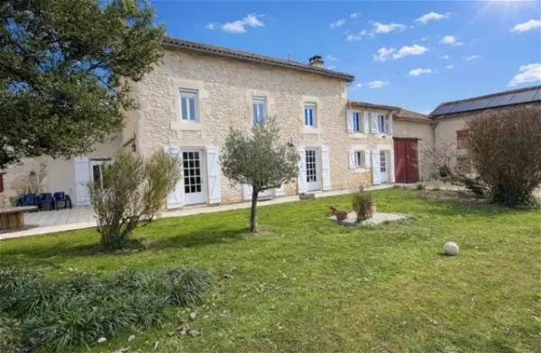 Maison à vendre - VALDIVIENNE, 10 pièces