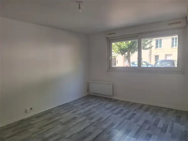 Location appartement 1 pièce - 29.65m² à Lisieux (14100)