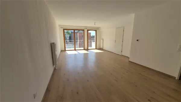 Location appartement 4 pièces - 87.9m² à Lille (59000)