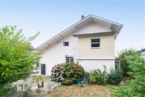 Maison à vendre - BAGNERES DE BIGORRE, 7 pièces