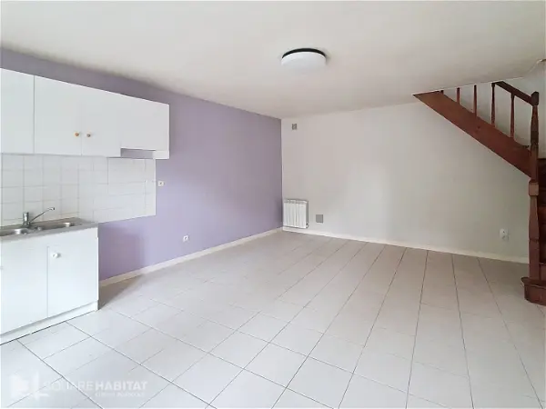 Appartement à louer - SAINT GERMAIN EN COGLES, 3 pièces