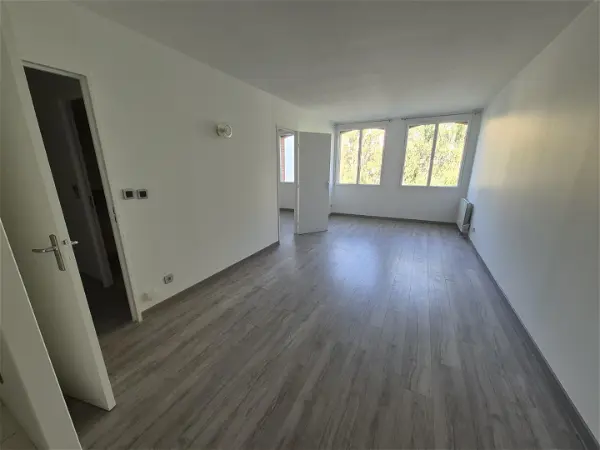 Location appartement 2 pièces - 43.99m² à Lille (59800)