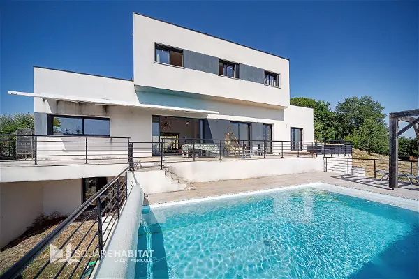 Maison à vendre - MONTJOIRE, 7 pièces