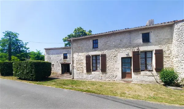 Achat maison 7 pièces - 220m² à Gemozac (17260)