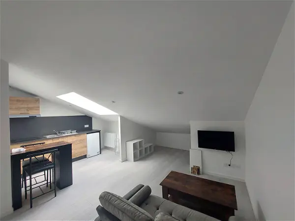 Appartement à louer - SAINT JEAN D ANGELY, 1 pièce