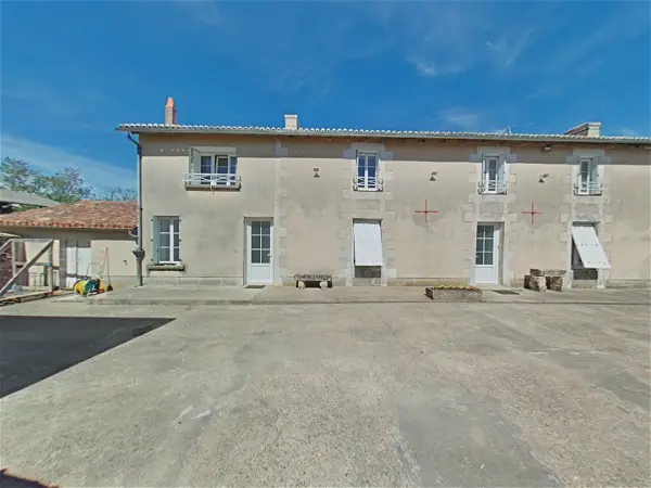 Maison à louer - TERCE, 5 pièces