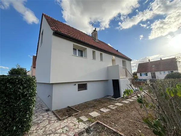 Location maison 4 pièces - 98.96m² à Saint clement (89100)