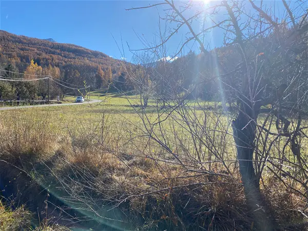 Achat terrain - 1063m² à Crots (05200)