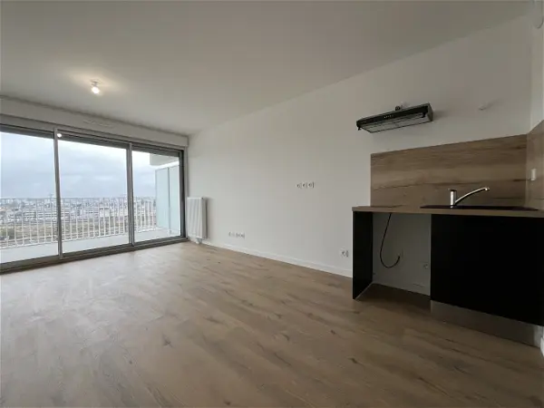 Location appartement 2 pièces - 40.75m² à Fleury les aubrais (45400)