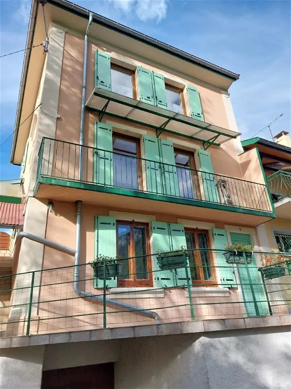 Location maison 3 pièces - 86m² à Tenay (01230)