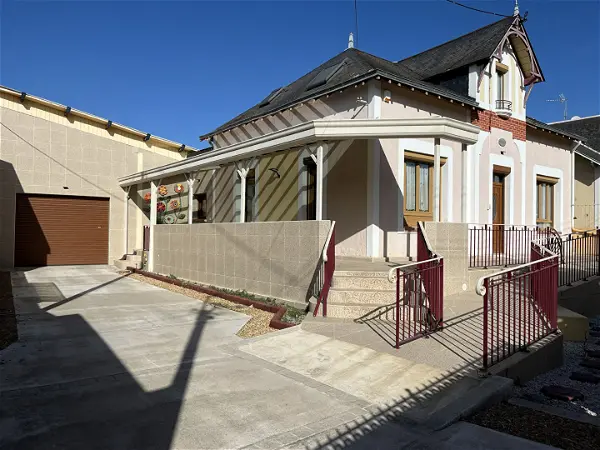 Maison à vendre - LOUDUN, 5 pièces