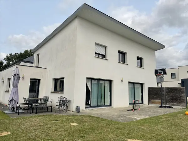 Maison à louer - SAINT-GILLES, 7 pièces