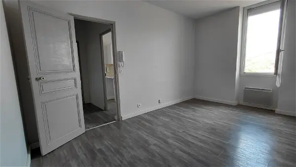 Location appartement 3 pièces - 54.26m² à Salon (13300)