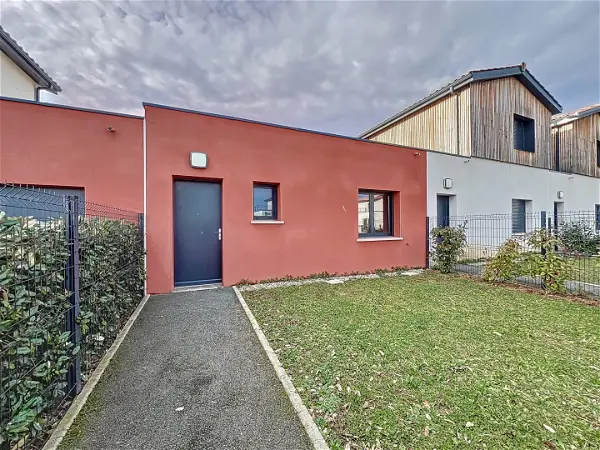 Maison à louer - VILLENEUVE SUR LOT, 2 pièces