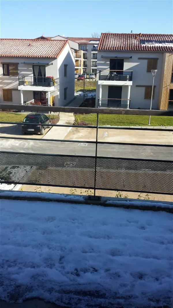 Appartement à louer - ST GENIES BELLEVUE, 3 pièces