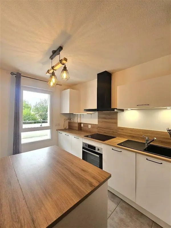 Appartement à louer - Eybens, 2 pièces