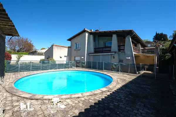Maison à vendre - MERCUROL VEAUNES, 9 pièces