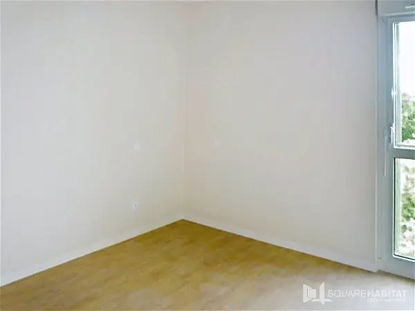 Appartement à louer - ST JACQUES DE LA LANDE, 3 pièces