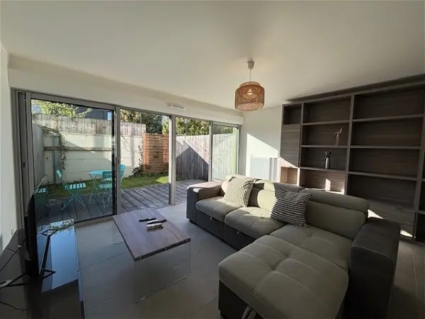 Location maison 4 pièces - 81.8m² à Bordeaux cauderan (33200)