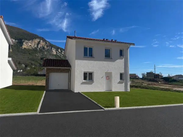 Location appartement 4 pièces - 87m² à Villebois (01150)