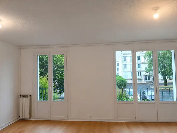 Location appartement 3 pièces - 75.28m² à La rochelle (17000)