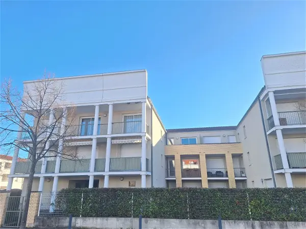 Location appartement 1 pièce - 31.08m² à Beaumont (63110)