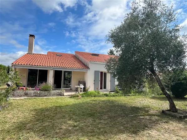 Maison à vendre - SAUJON, 7 pièces