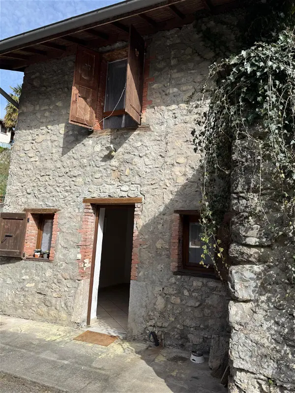 Maison à vendre - LA TERRASSE, 2 pièces