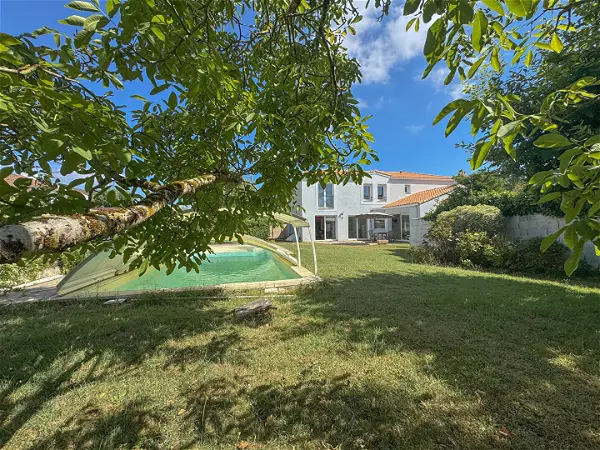 Maison à vendre - ST SEBASTIEN SUR LOIRE, 7 pièces