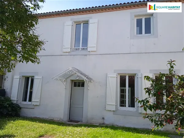Maison à louer - VIC-EN-BIGORRE, 3 pièces